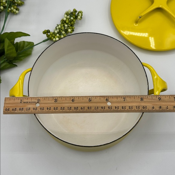 Dansk Designs Kobenstyle Yellow Enameled Dutch Oven & Lid. 2 Quart - Picture 14 of 17